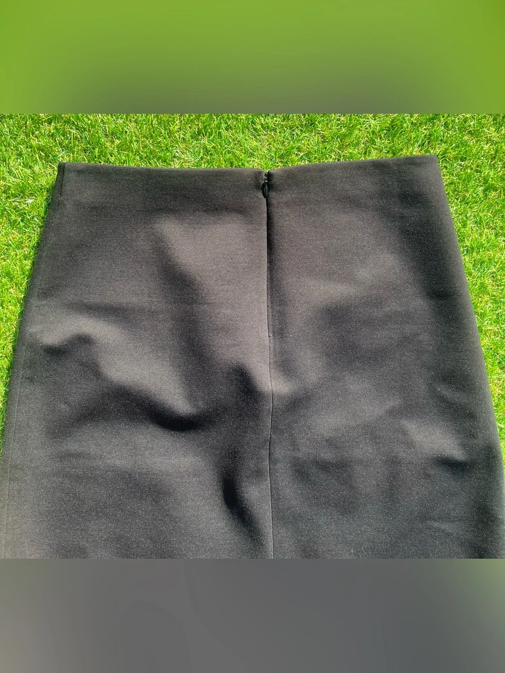 EVERLANE Women’s Black Soft Pencil Skirt